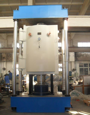 Печь вакуумного горячего прессования с усилием 400 тонн